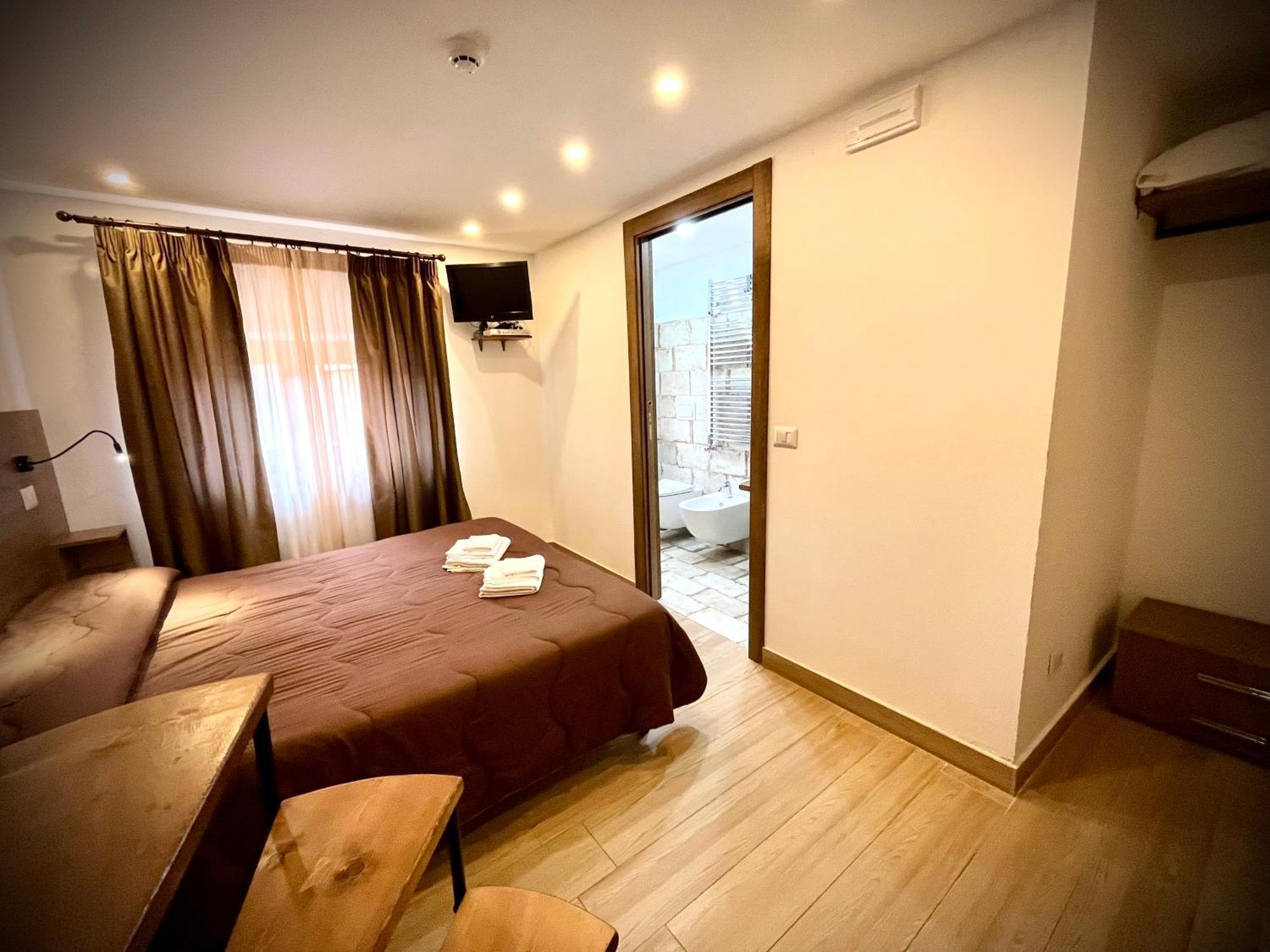 Hotel Pinguino بيسكاسيرولي المظهر الخارجي الصورة