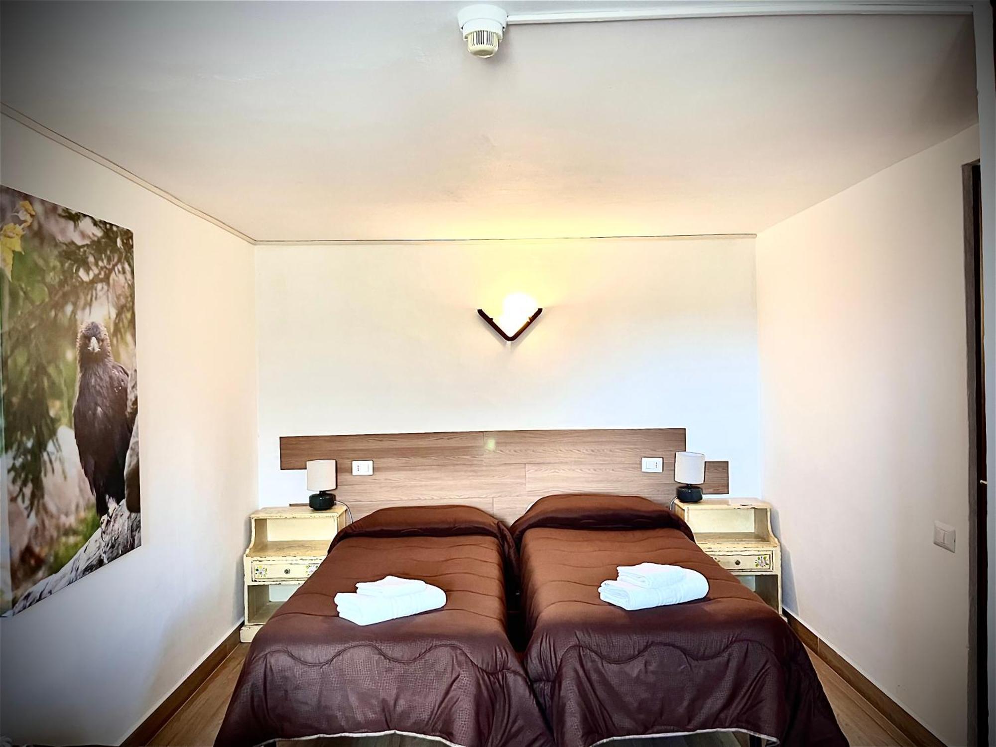Hotel Pinguino بيسكاسيرولي المظهر الخارجي الصورة